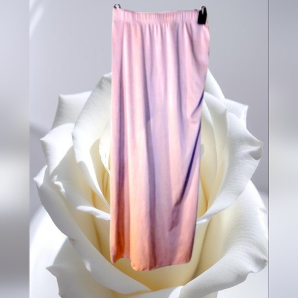 Shein nude colored asymmetrical skirt size small - Picture 1 of 3